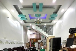 KẾ BÊN TRƯỜNG TIỂU HỌC BÌNH LONG, 40M2, 3 TẦNG, GIÁ NHỈNH 4 TỶ